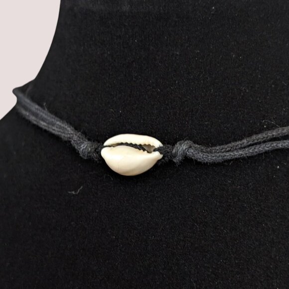 (2/$20) Casual Black Cord Shell Choker Necklace - Picture 2 of 5